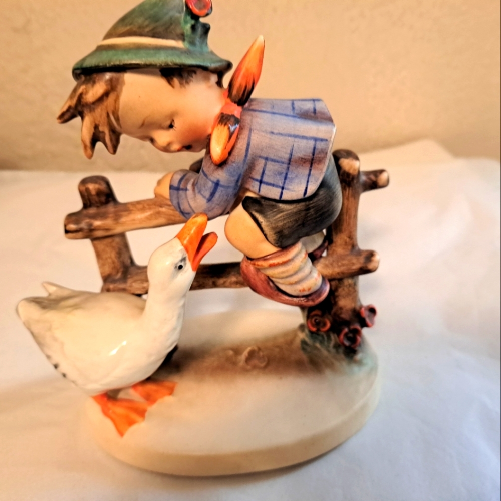 Goebel Hummel Barnyard Hero TMK2 boy w goose excellent!
